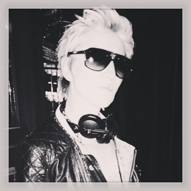 DJ BENJI DE LA HOUSE
