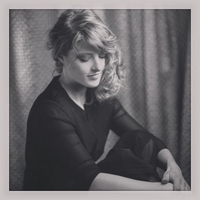 MELODY LINHART
