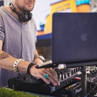 DJ JULIEN JOURVIL